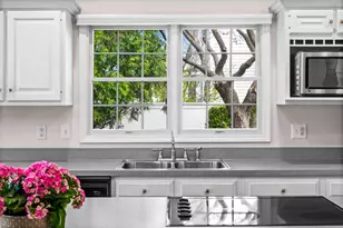 8 Sable Oaks Ct, Bloomington, IL 61704 - Photo 22