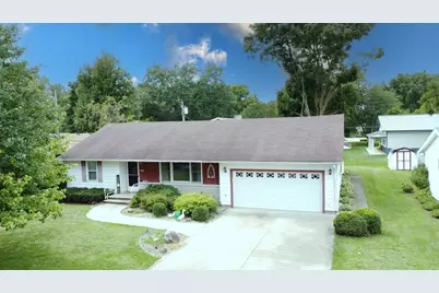 905 S 4th Street, Watseka, IL 60970 - Photo 1