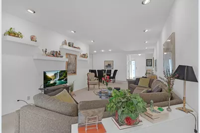 924 Hidden Lake Drive #924, Buffalo Grove, IL 60089 - Photo 10