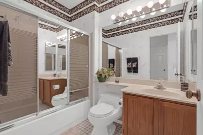 924 Hidden Lake Drive #924, Buffalo Grove, IL 60089 - Photo 18