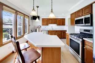 1147 185th St, Homewood, IL 60430 - Photo 8