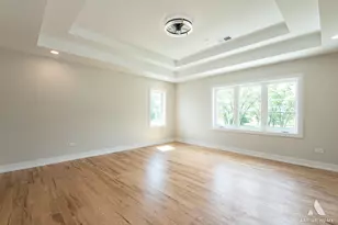 7957 W 73 Pl, Bridgeview, IL 60455 - Photo 18