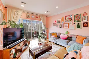 2000 W Greenleaf Ave, Chicago, IL 60645 - Photo 4