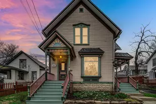 268 Seneca St, Elgin, IL 60120 - Photo 1