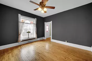 268 Seneca St, Elgin, IL 60120 - Photo 8