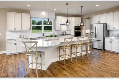 [Address not provided], Lindenhurst, IL 60046 - Photo 2