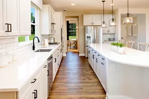 [Address not provided], Lindenhurst, IL 60046 - Photo 4