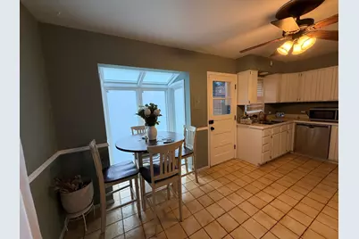 202 Hickory Road, Oakwood Hills, IL 60013 - Photo 8