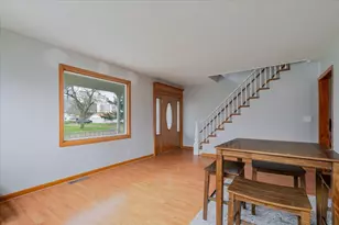 501 NE 3rd St, Atlanta, IL 61723 - Photo 6