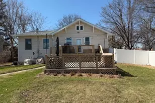 121 N Princeton Ave, Villa Park, IL 60181 - Photo 4