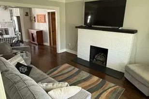 121 N Princeton Ave, Villa Park, IL 60181 - Photo 10