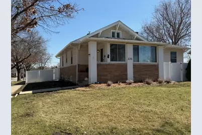 121 N Princeton Avenue, Villa Park, IL 60181 - Photo 2