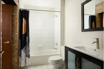 1750 N Wolcott Avenue #405, Chicago, IL 60622 - Photo 16