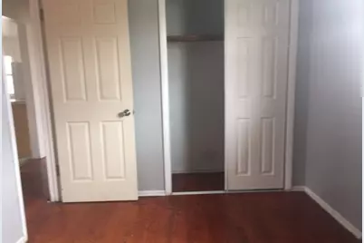 725 E 152nd Street, Phoenix, IL 60426 - Photo 6