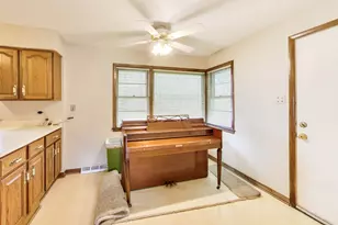 10108 Kilpatrick Ave, Oak Lawn, IL 60453 - Photo 14