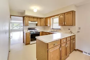 10108 Kilpatrick Ave, Oak Lawn, IL 60453 - Photo 12