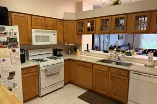 2578 Arcadia Cir, Naperville, IL 60540 - Photo 2