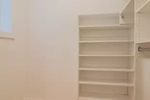 3720 N Racine Ave, Chicago, IL 60613 - Photo 10