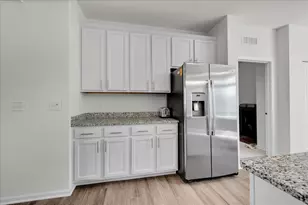 3S547 Everton Dr, Warrenville, IL 60555 - Photo 6