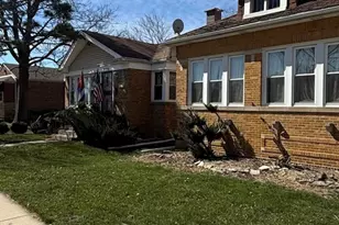 8718 S Euclid Ave, Chicago, IL 60617 - Photo 2