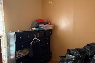 8718 S Euclid Ave, Chicago, IL 60617 - Photo 10