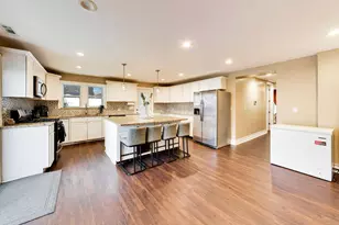 245 Mantua St, Park Forest, IL 60466 - Photo 6