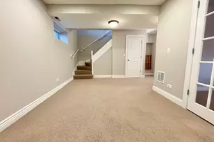 2801 N Seminary Ave, Chicago, IL 60657 - Photo 12