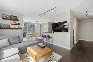 200 W Grand Ave, Chicago, IL 60654 - Photo 2