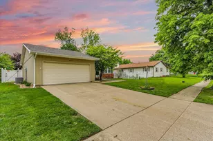2007 Branch Rd, Champaign, IL 61821 - Photo 8
