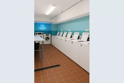 4180 N Marine Drive #405, Chicago, IL 60613 - Photo 10