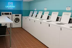 4180 N Marine Dr, Chicago, IL 60613 - Photo 10