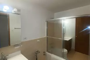 4180 N Marine Dr, Chicago, IL 60613 - Photo 6