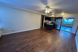 4180 N Marine Dr, Chicago, IL 60613 - Photo 4