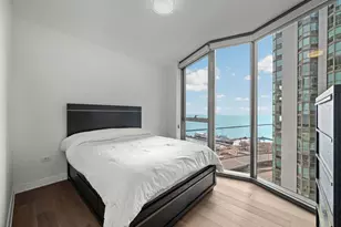 211 N Harbor Dr, Chicago, IL 60601 - Photo 20