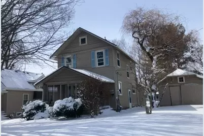 1662 S Chicago Avenue, Freeport, IL 61032 - Photo 1