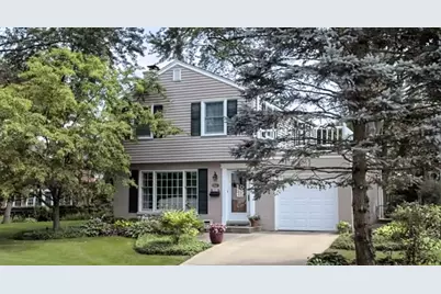 621 E Grove Street, Arlington Heights, IL 60005 - Photo 2