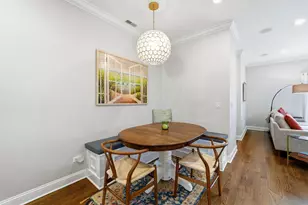 843 W Fletcher St, Chicago, IL 60657 - Photo 12