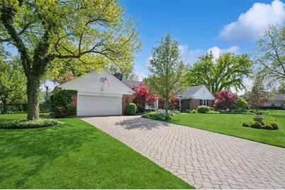 2407 Iroquois Road, Wilmette, IL 60091 - Photo 2