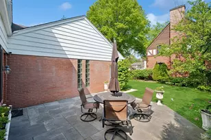 2407 Iroquois Rd, Wilmette, IL 60091 - Photo 30
