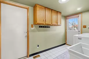 16951 Shannon Dr, Tinley Park, IL 60477 - Photo 30