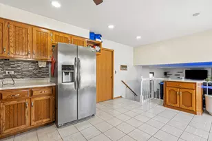 16951 Shannon Dr, Tinley Park, IL 60477 - Photo 10