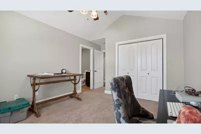 8 Flint Court, Bloomington, IL 61705 - Photo 34