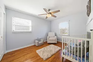 581 Charing Cross Rd, Elk Grove Village, IL 60007 - Photo 14