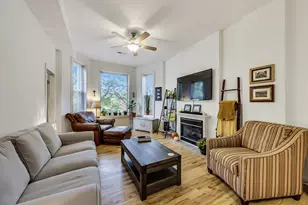 1451 N Maplewood Ave, Chicago, IL 60622 - Photo 2