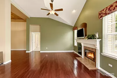 700 Cheshire Court, Oswego, IL 60543 - Photo 6
