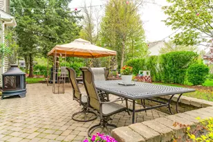 1695 Natures Way, Lindenhurst, IL 60046 - Photo 46