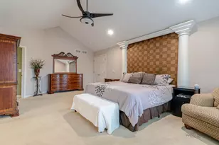 1695 Natures Way, Lindenhurst, IL 60046 - Photo 22