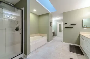1695 Natures Way, Lindenhurst, IL 60046 - Photo 26