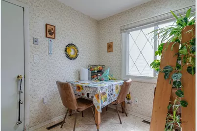 1009 Hampton Court, McHenry, IL 60050 - Photo 8