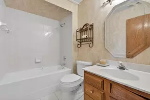 7545 Sheridan Dr, Willowbrook, IL 60527 - Photo 16